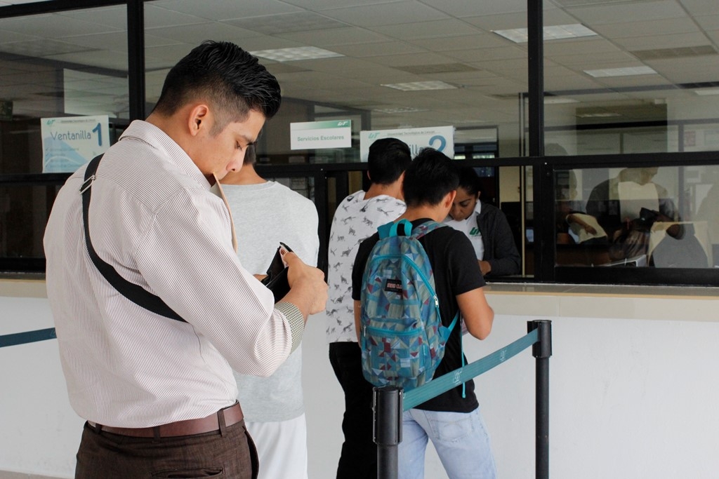 COVID-19 deja sin empleo a 4 mil alumnos egresados en Quintana Roo