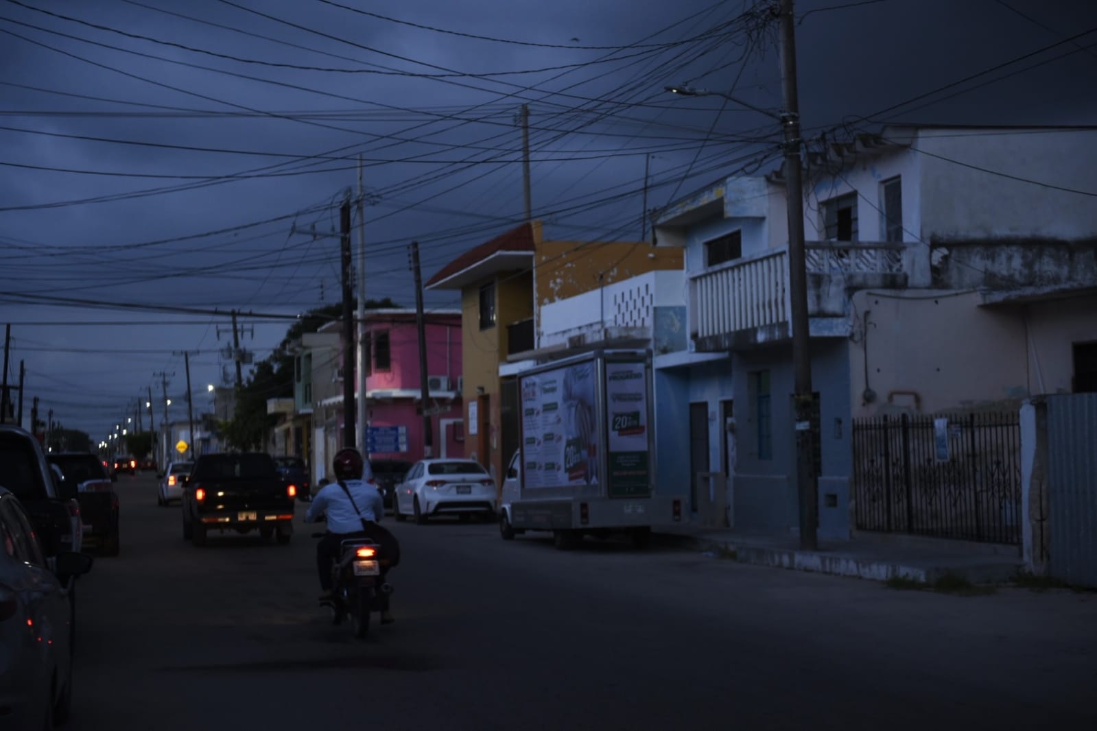 Corrupción de exfuncionarios deja sin luminarias a varias colonias de Progreso, Yucatán