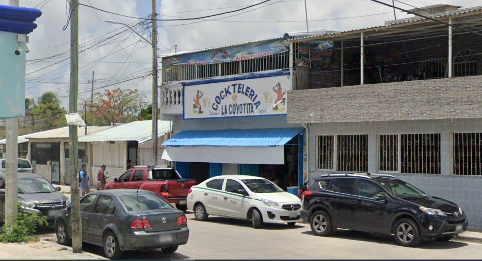 Roban con violencia al interior de una coctelería en la Región 230 de Cancún