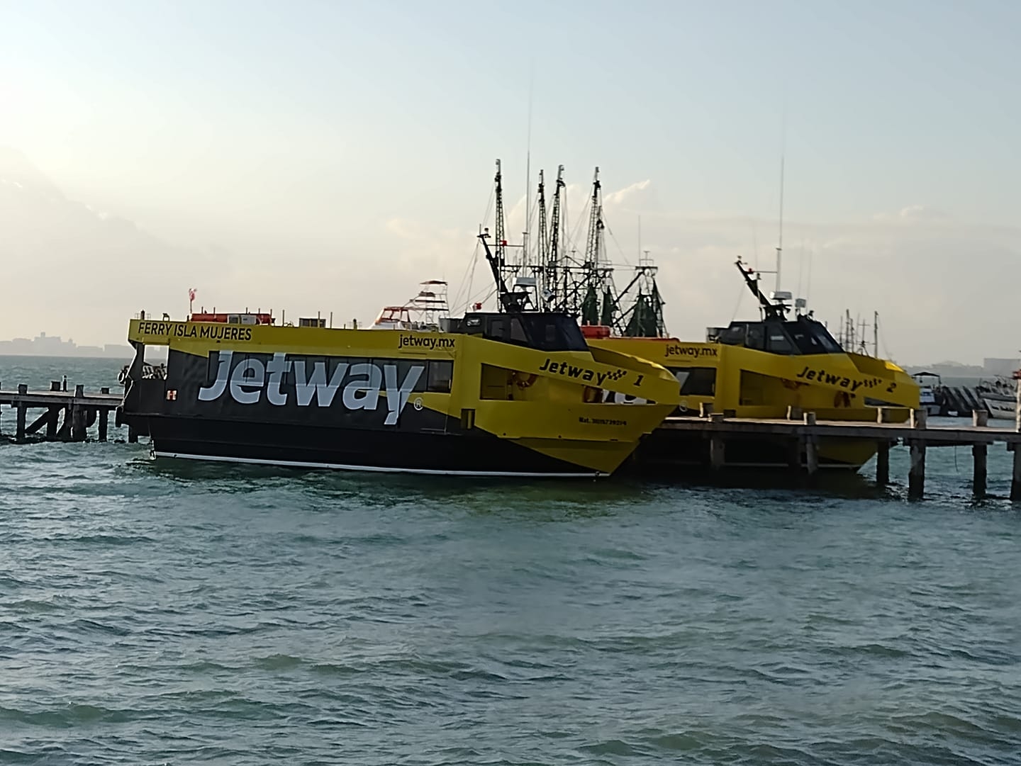 Jetway inicia servicio de cruce a Isla Mujeres tras meses de peleas legales