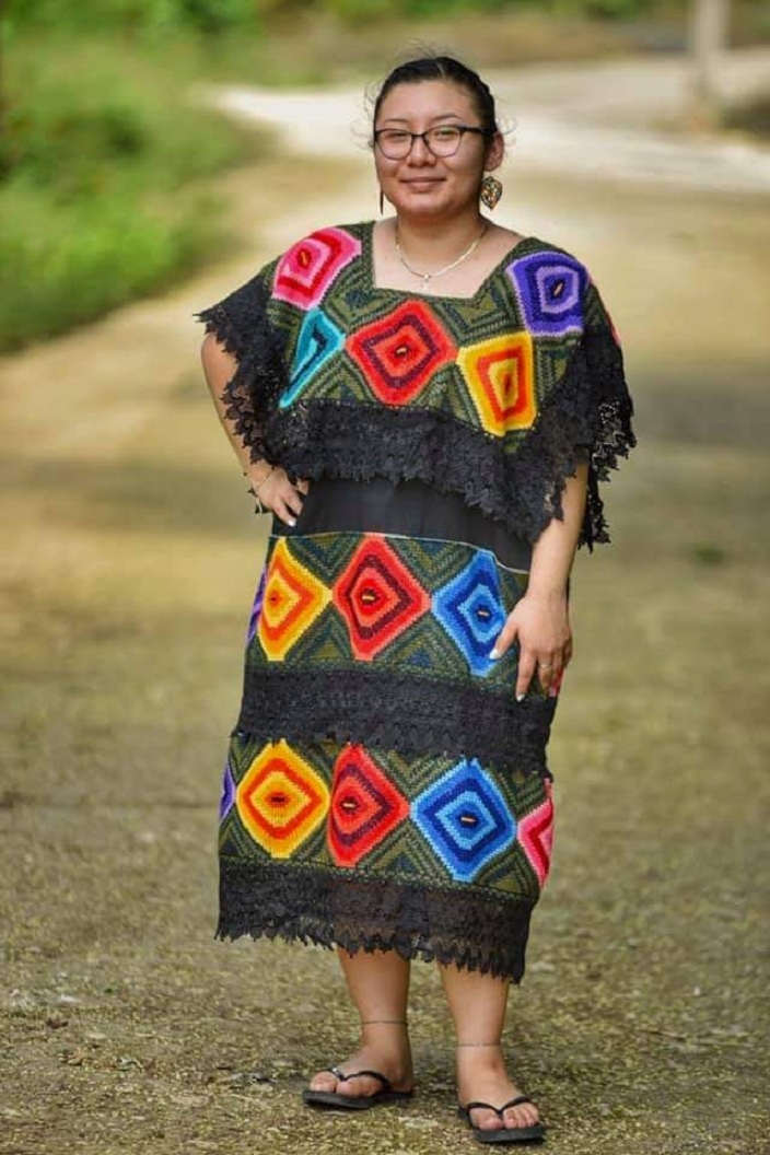 Bordados mayas representan a Quintana Roo en el Pabellón Turístico en Colombia
