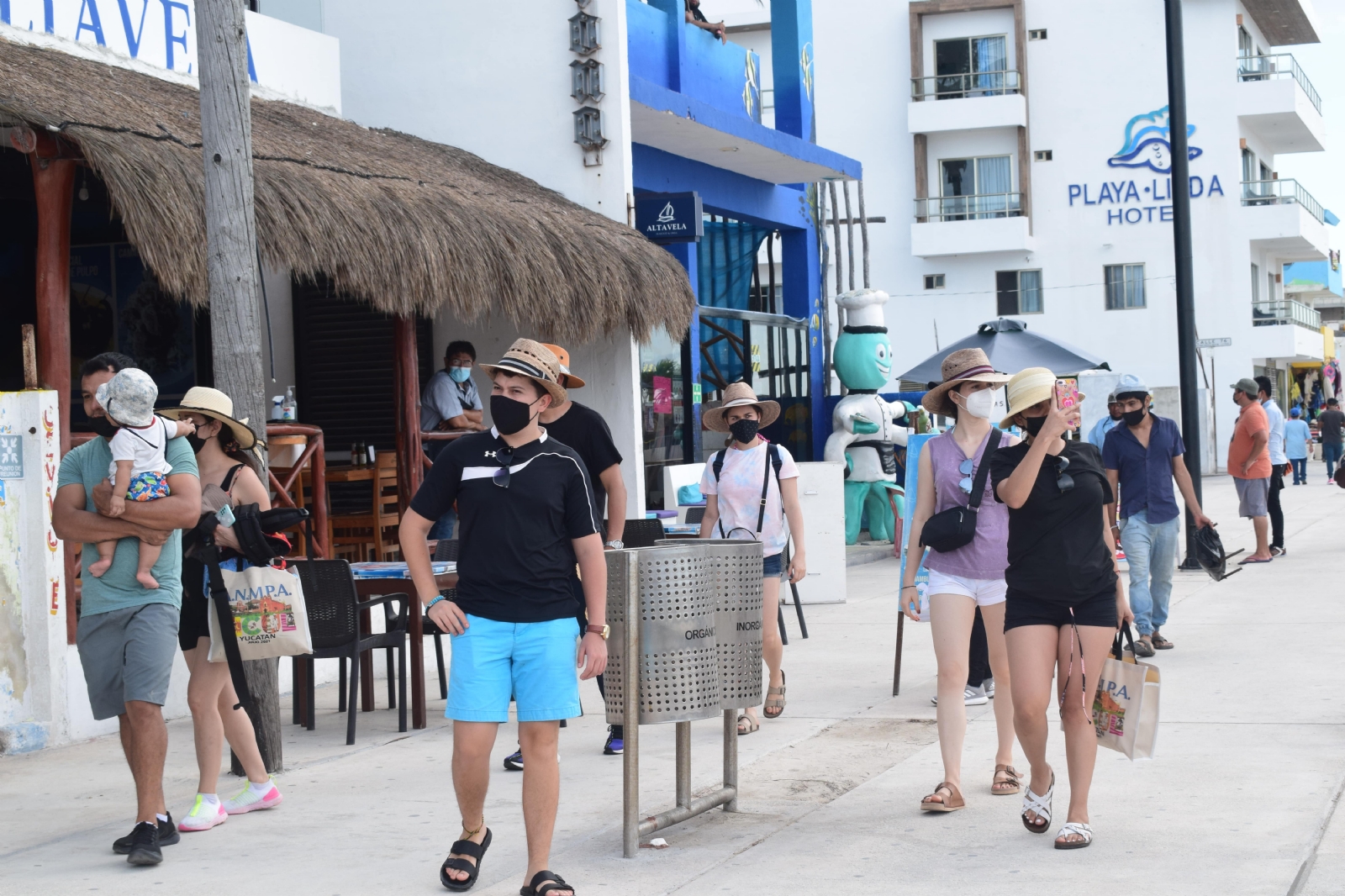 Nuevo malecón de Progreso, Yucatán, atrae a los turistas