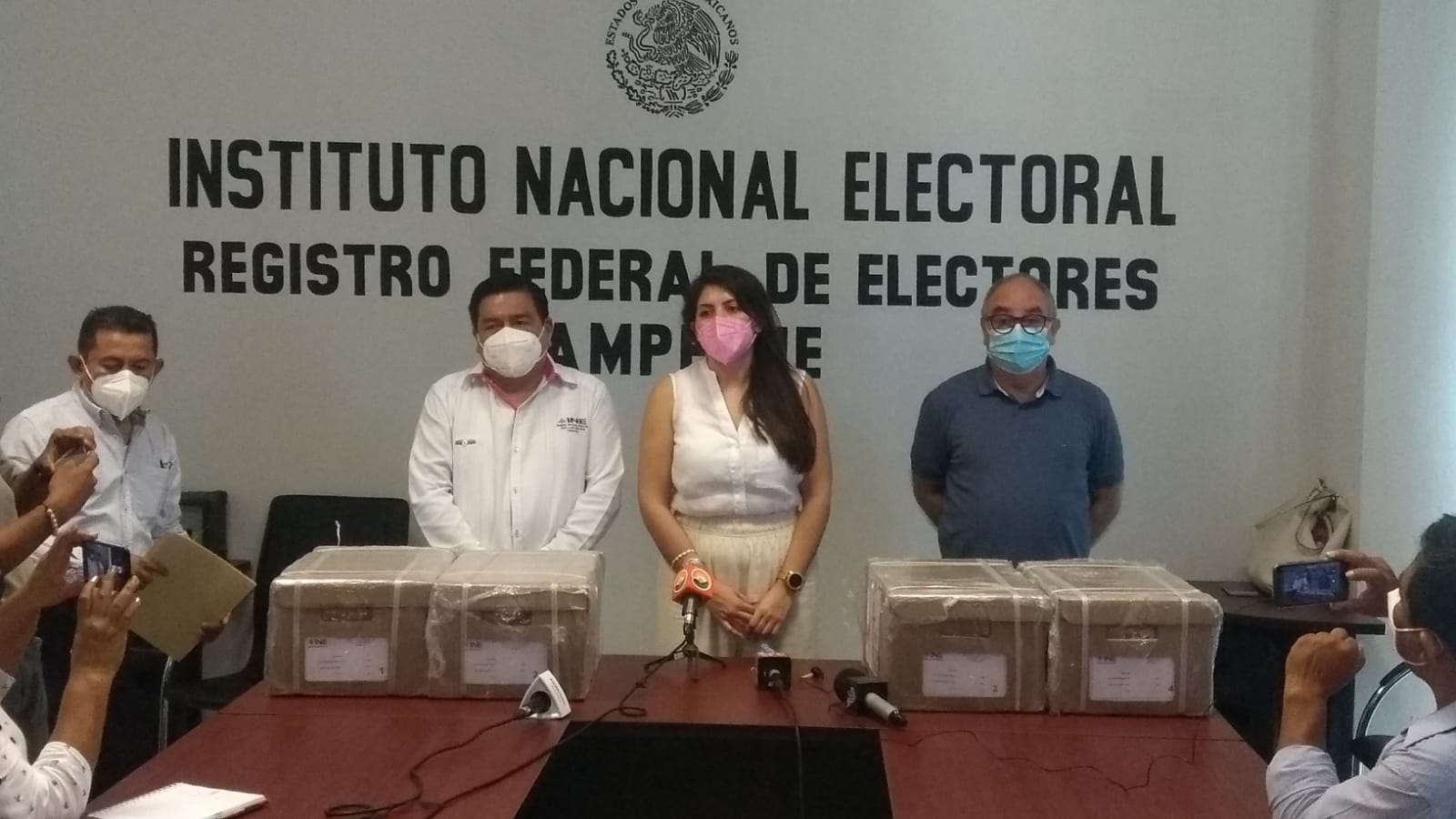INE entrega listas nominales para consulta popular en Campeche