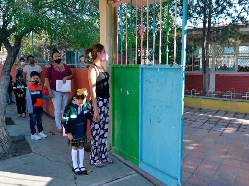 Padres de familia rechazan regreso a clases presenciales en Cozumel