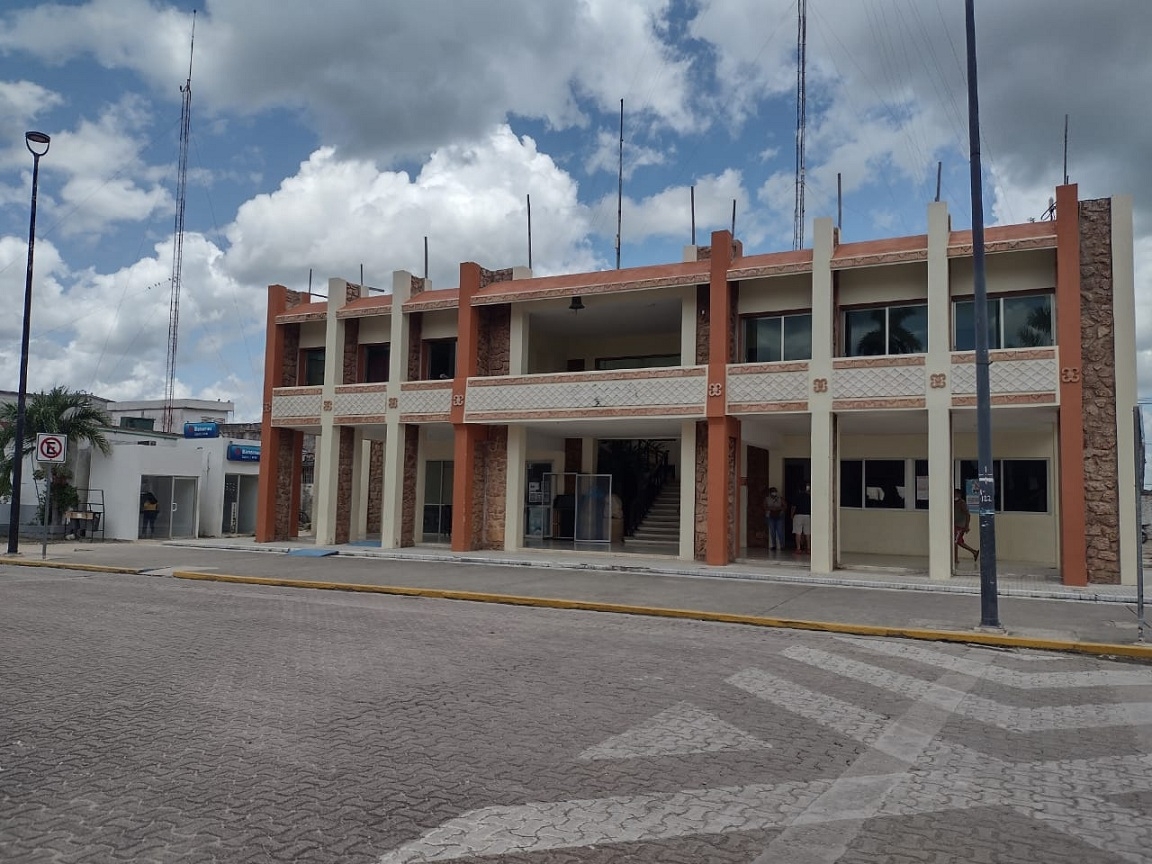 CFE 'corta' la luz del Ayuntamiento de Felipe Carrillo Puerto por adeudos