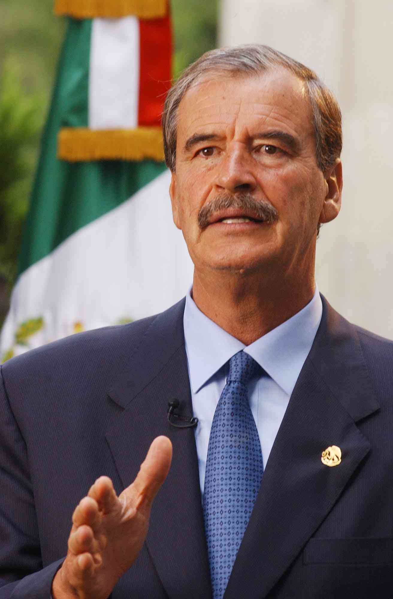 Vicente Fox llama ‘pendejos’ a los que participarán en consulta popular