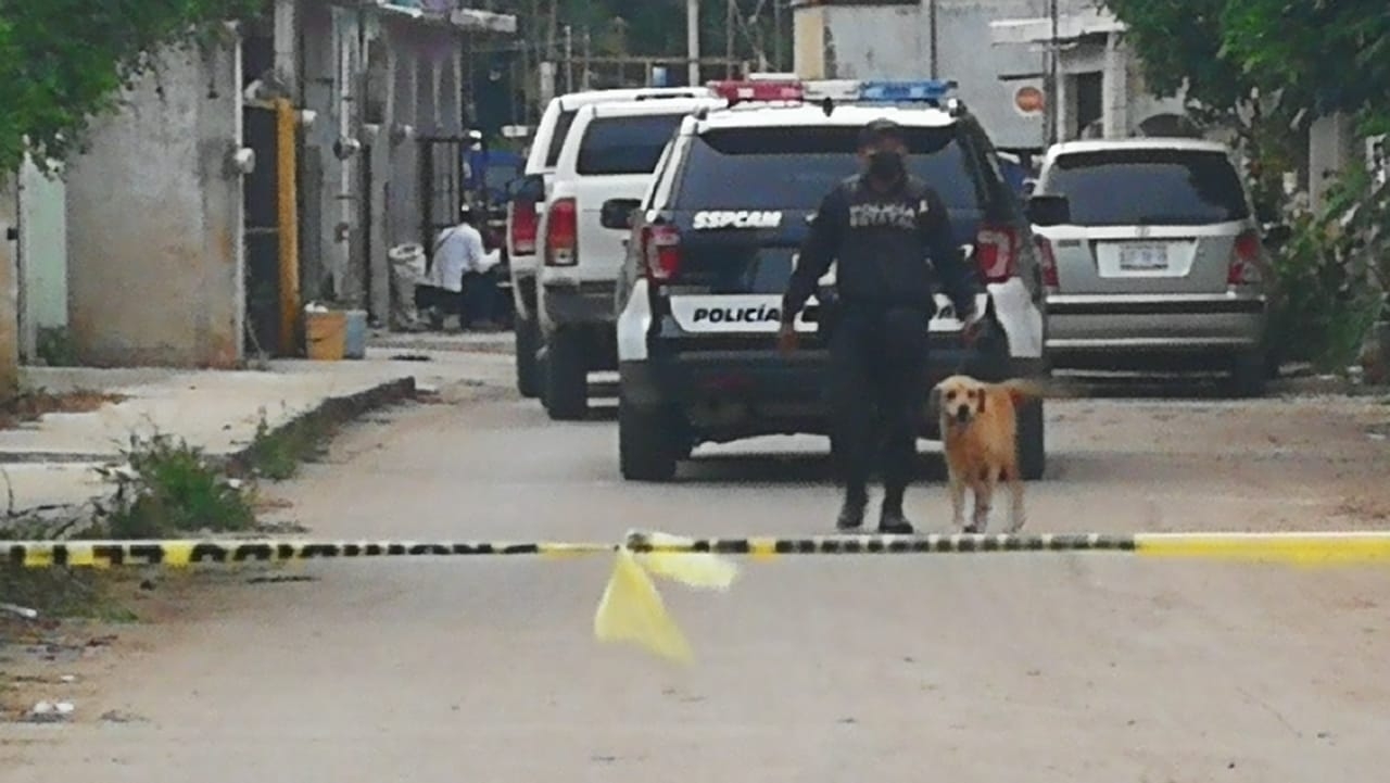 Cateo en busca de drogas deja dos personas detenidas en Calkiní, Campeche