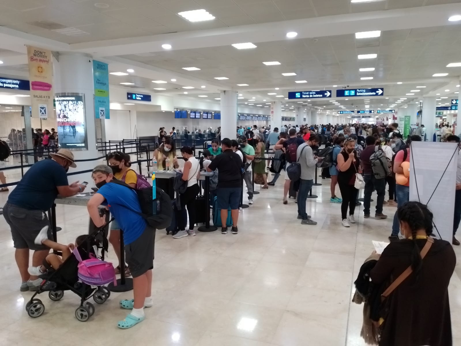 Aeropuerto de Cancún programa 128 salidas a destinos internacionales