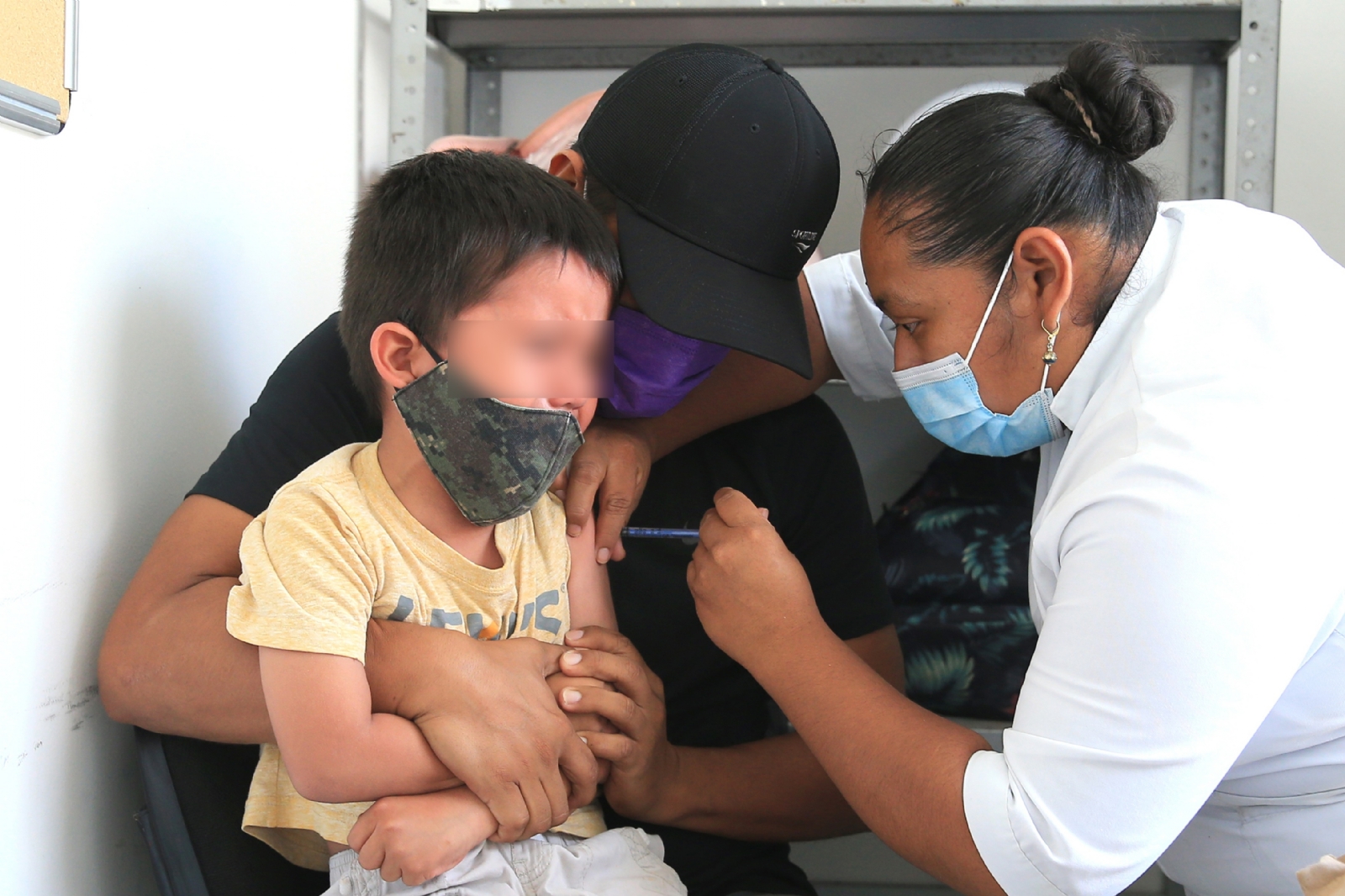 El personal del Centro Comunitario indicó que las vacunas a menores se aplican también en los Centros de Salud de Cancún
