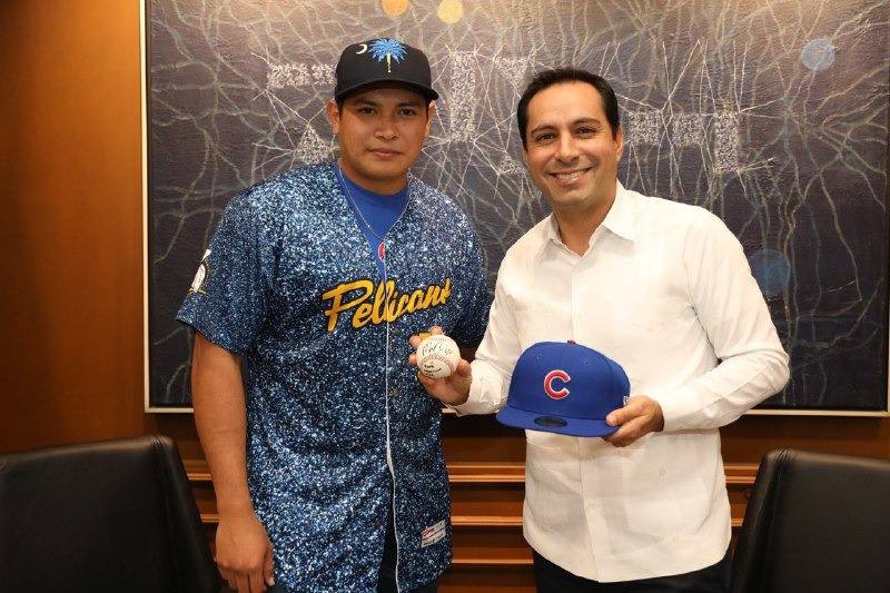 Mauricio Vila felicita al beisbolista, Manuel Rodríguez por ser un orgullo en las Grandes Ligas