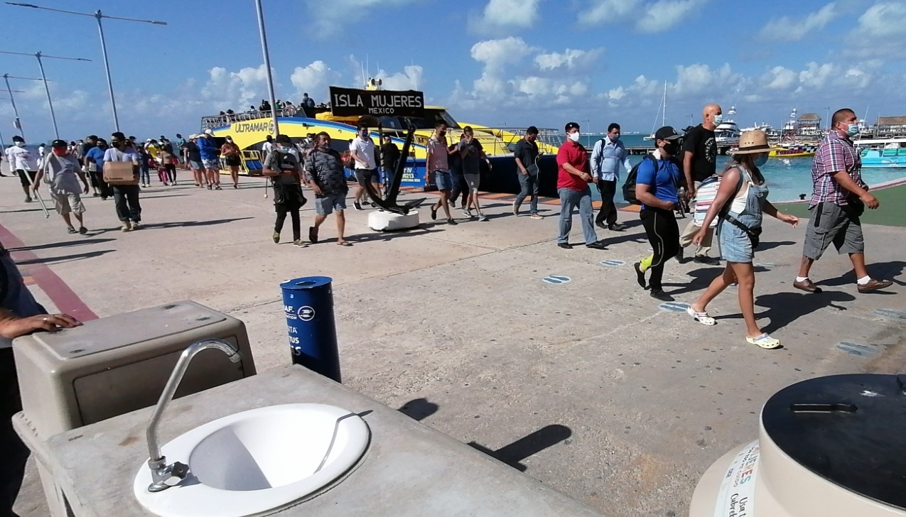 Prevén llegada de 14 mil turistas diarios a Isla Mujeres pese al COVID en Quintana Roo
