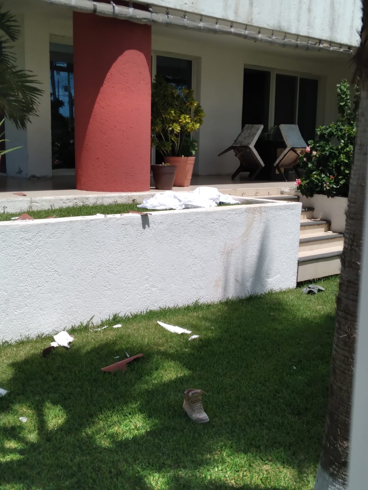 Muere trabajador de mantenimiento al caer de un octavo piso en Cozumel