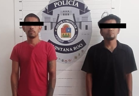 Detienen a dos narcomenudistas a bordo de una moto robada en la Región 259 de Cancún
