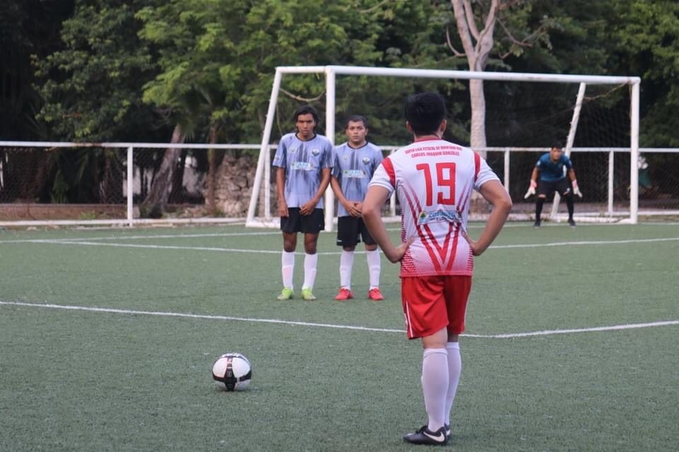 Deportivo Tulum lidera el Torneo de Futbol de la Liga Premier de Quintana Roo