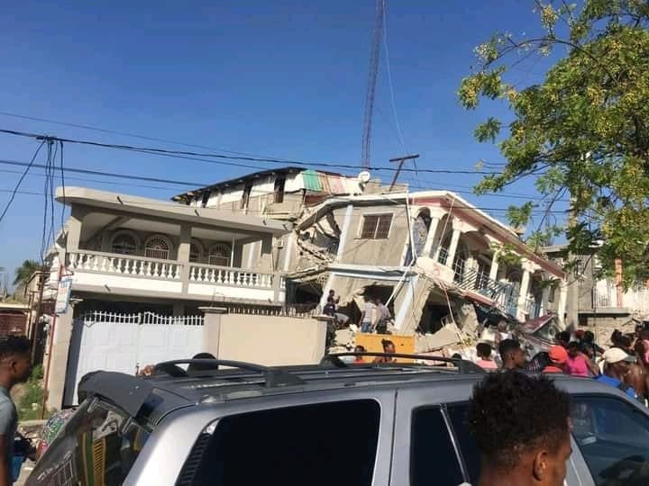 Terremoto de 7.2 grados deja graves afectaciones y heridos en el país caribeño