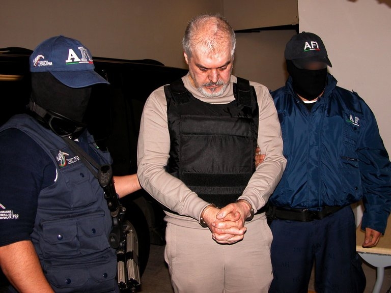 Eduardo Arellano Félix "El Doctor" había sido detenido en Tijuana por narcotráfico. Aunque pasó 10 años en una prisión de Estados Unidos, en México no se cuenta con un proceso para volverlo a detener