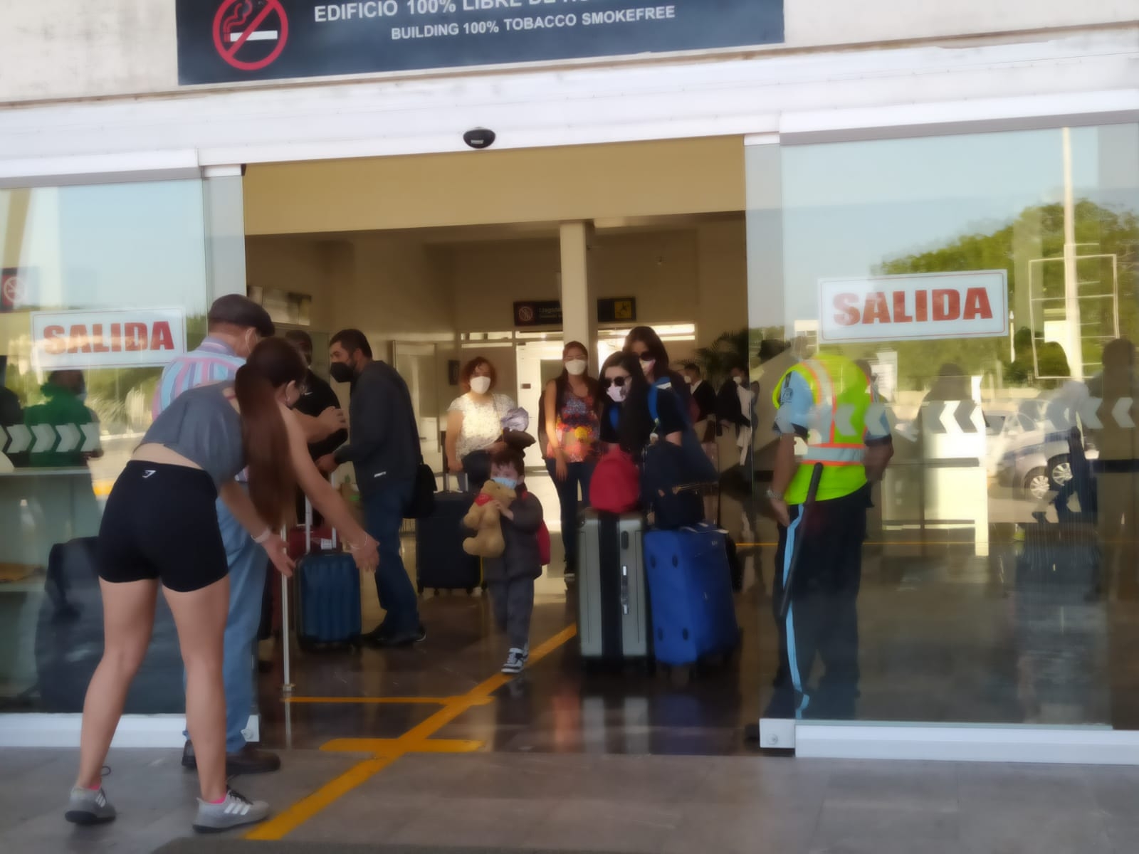 Pese a COVID-19, aeropuerto de Campeche sigue recibiendo a turistas