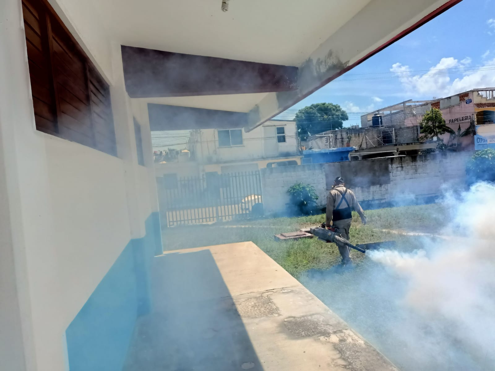 Huracán Grace: Autoridades sanitizan, nebulizan y fumigan refugios en Cozumel