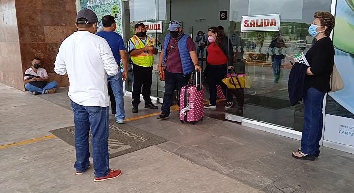 Aeropuerto de Campeche recibe turistas, pese a Tormenta Tropical Grace