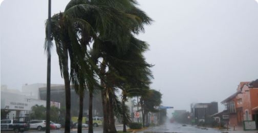 La Tormenta Tropical Ian que mantiene su ruta al Centro del Mar Caribe, elevó su posibilidad de evolución a un huracán para este fin de semana