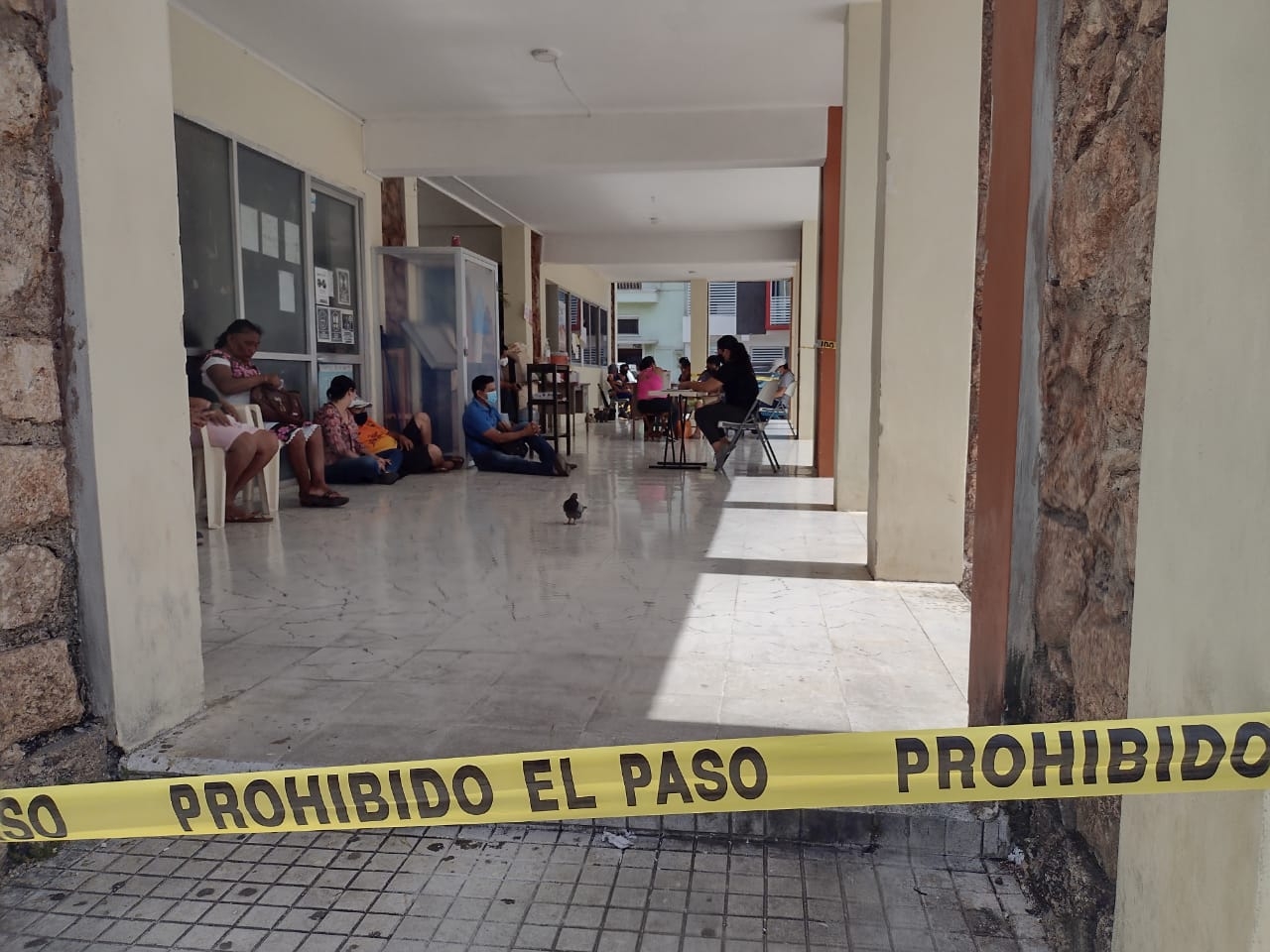 Trabajadores del Ayuntamiento de Felipe Carrillo Puerto cumplen una semana en huelga