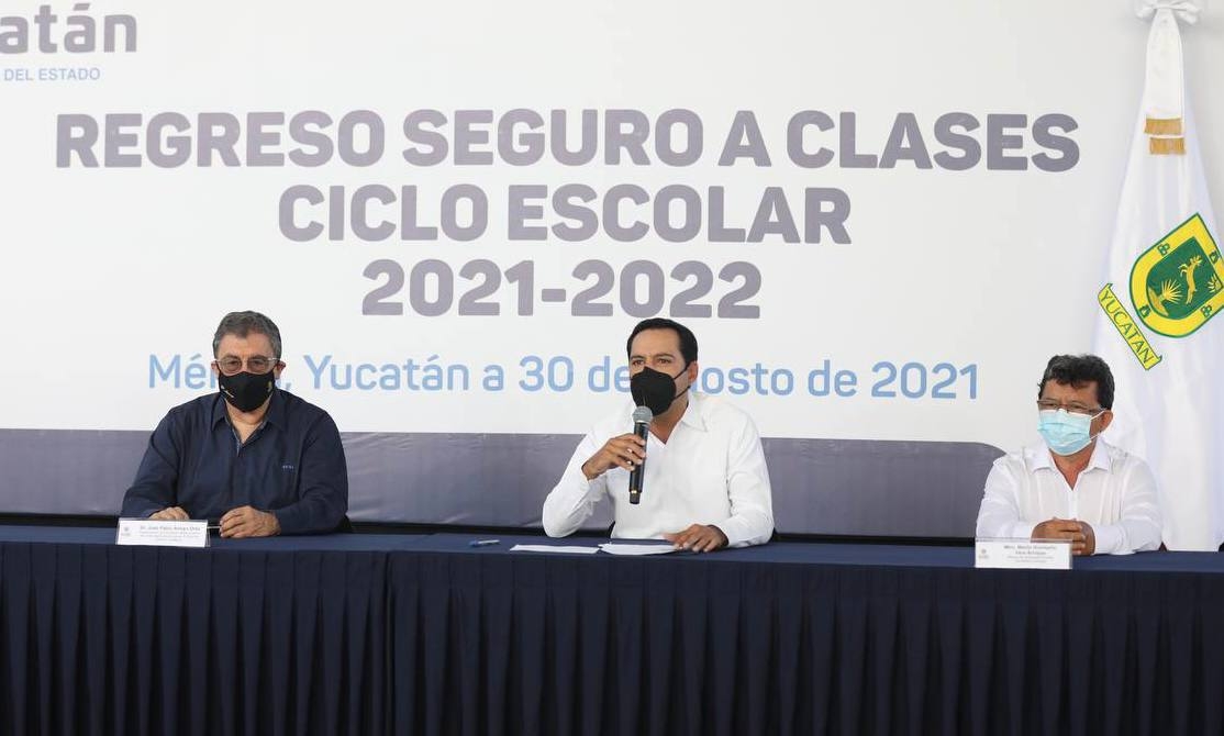 Mauricio Vila exhorta a maestros y niños a cumplir medidas sanitarias ante regreso a clases