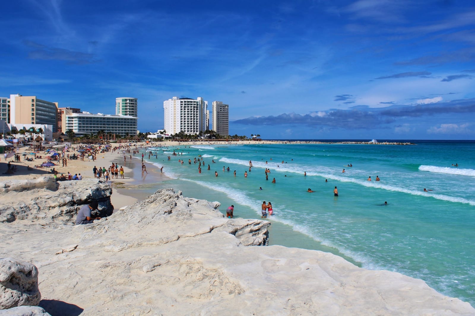 Clima en Cancún: Se pronostican lluvias y ambiente caluroso en la Península de Yucatán