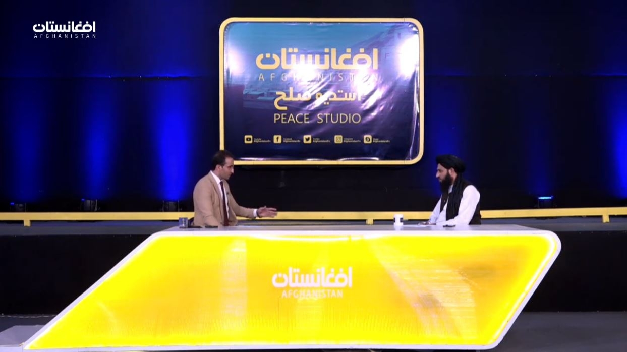Talibanes asaltan un canal de televisión en Kabul, Afganistán: VIDEO