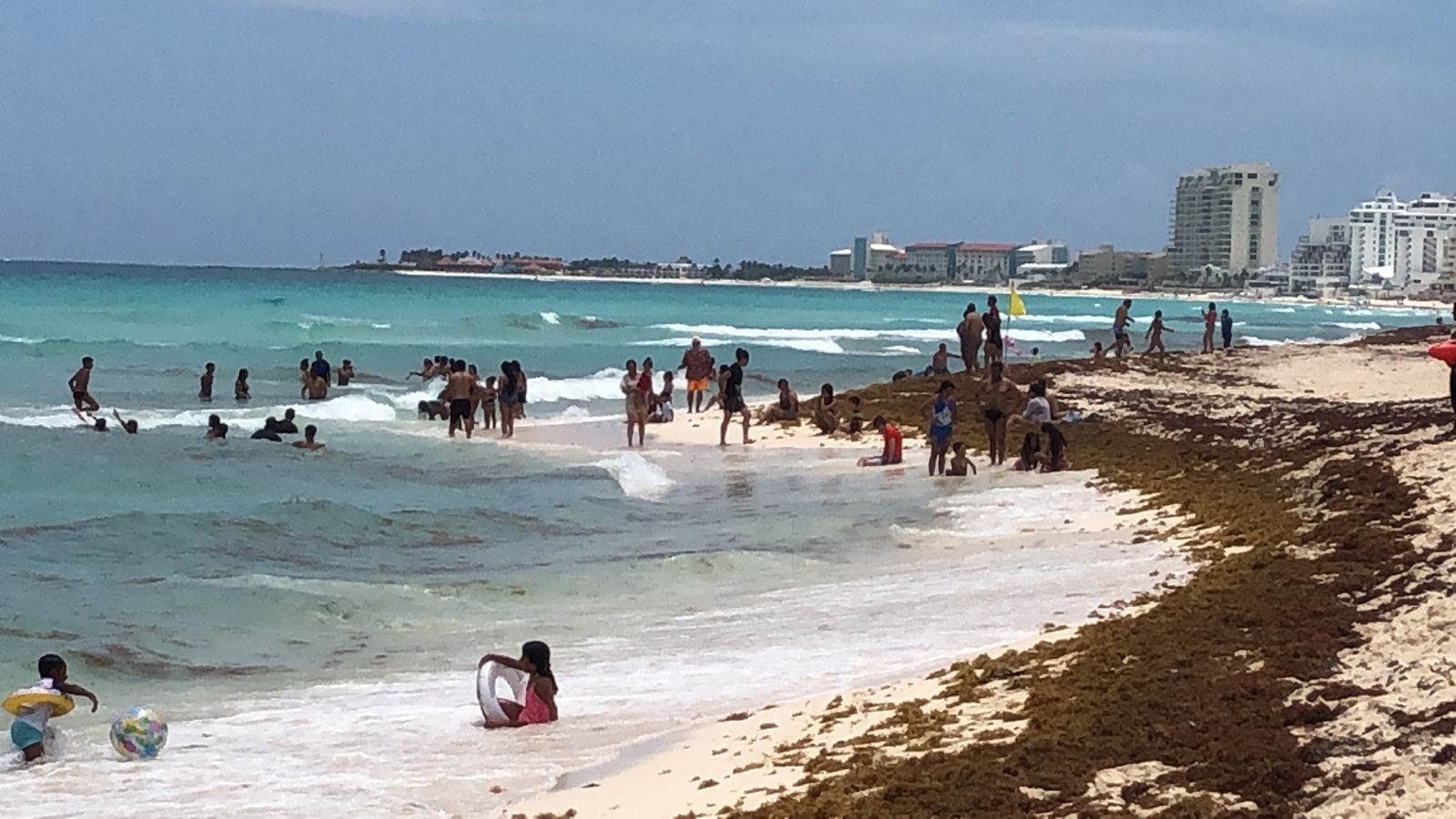 ¿Cuáles son las playas con mayor presencia de sargazo en Quintana Roo? 