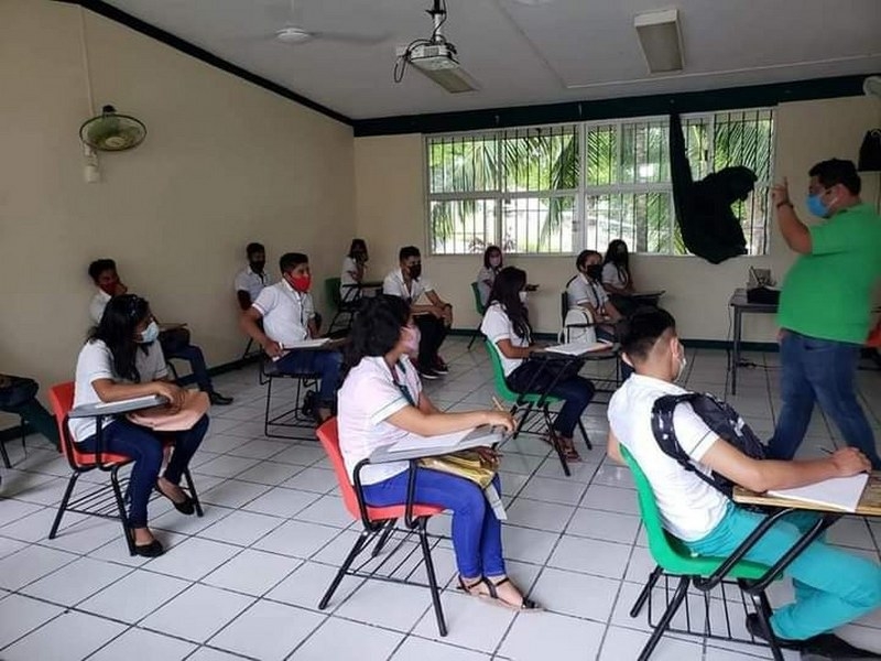 SEQ confirma 19 casos de COVID en escuelas de Quintana Roo