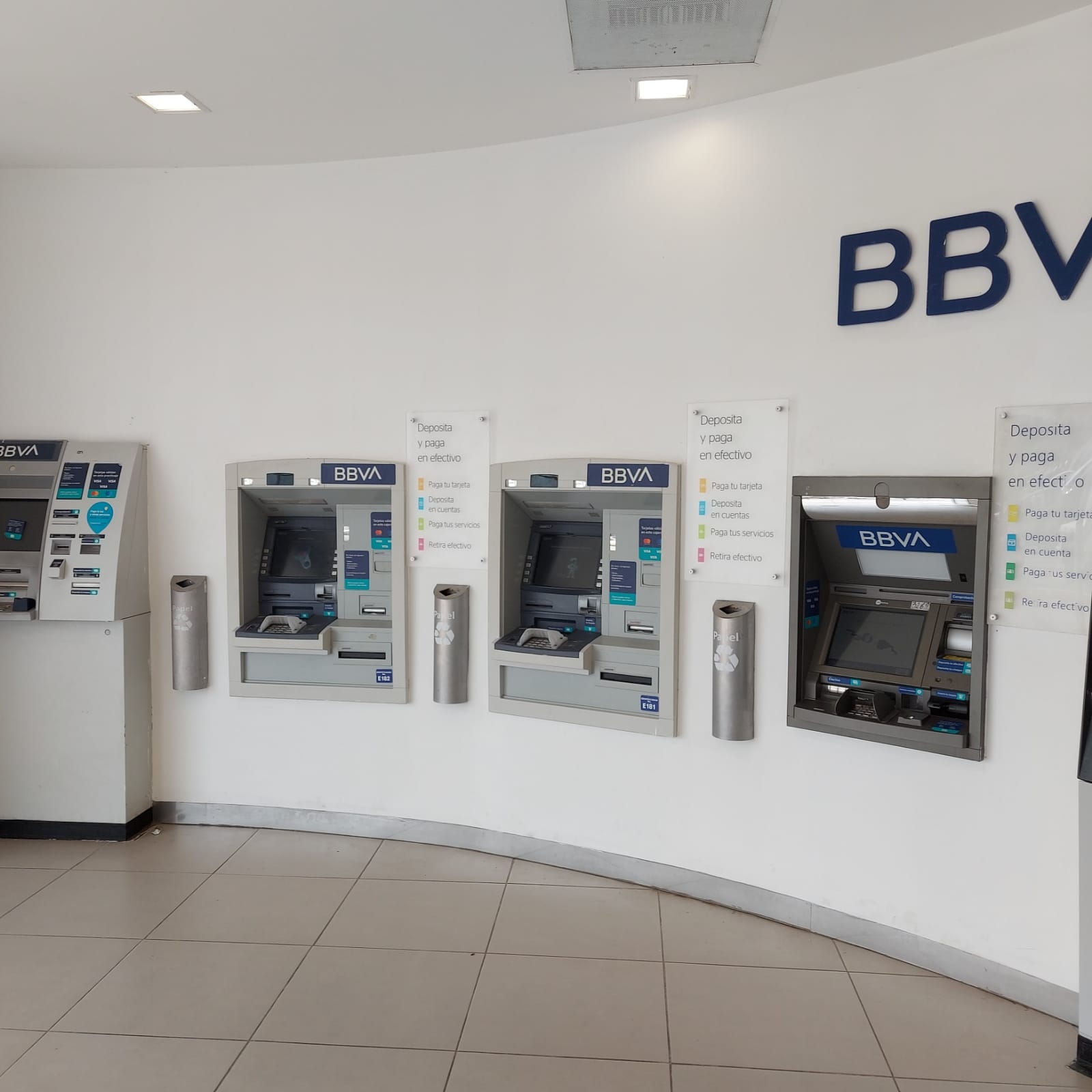 Ciudadanos se quejan tras fallas en el sistema de BBVA Bancomer en Chetumal