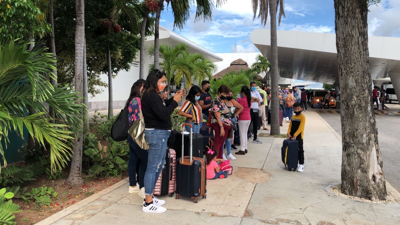 Aeropuerto de Cancún programa 356 vuelos en el día del Grito de Independencia