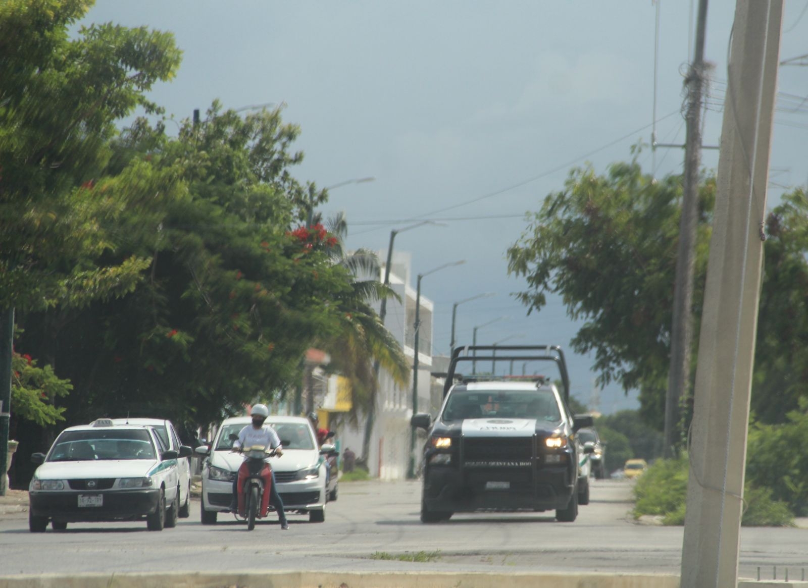 Policía buscan hombre que huyó de la Jurisdicción Sanitaria de Cancún