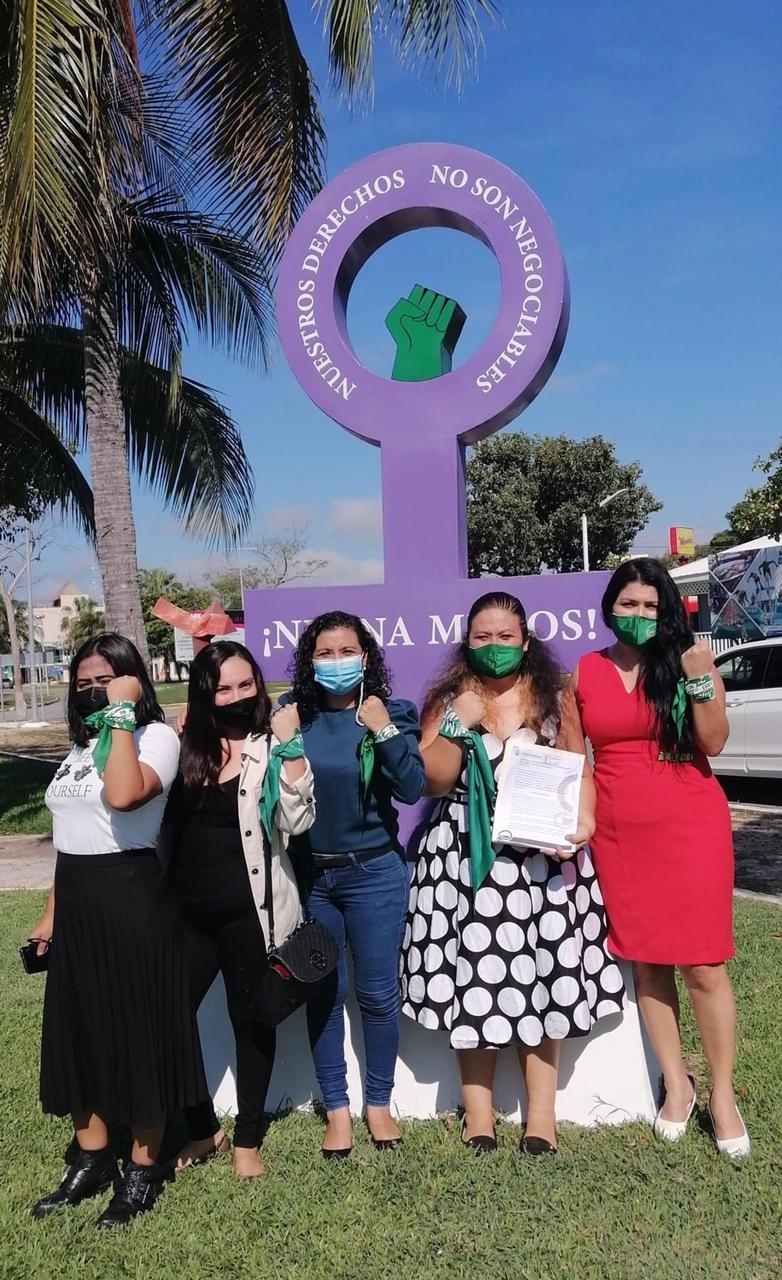 Feministas presentan iniciativa para despenalizar el aborto en Quintana Roo