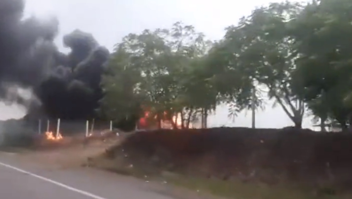 La Secretaría de Protección Civil informó que una avioneta se desplomó en el municipio de San Rafael, Veracruz, en límites con Martínez de la Torre, en la continuidad de Paso Largo