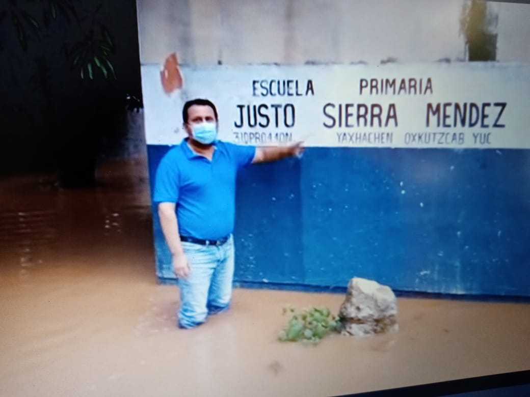 Cancelan regreso a clases por inundación en escuela de comisaría en Oxkutzcab, Yucatán