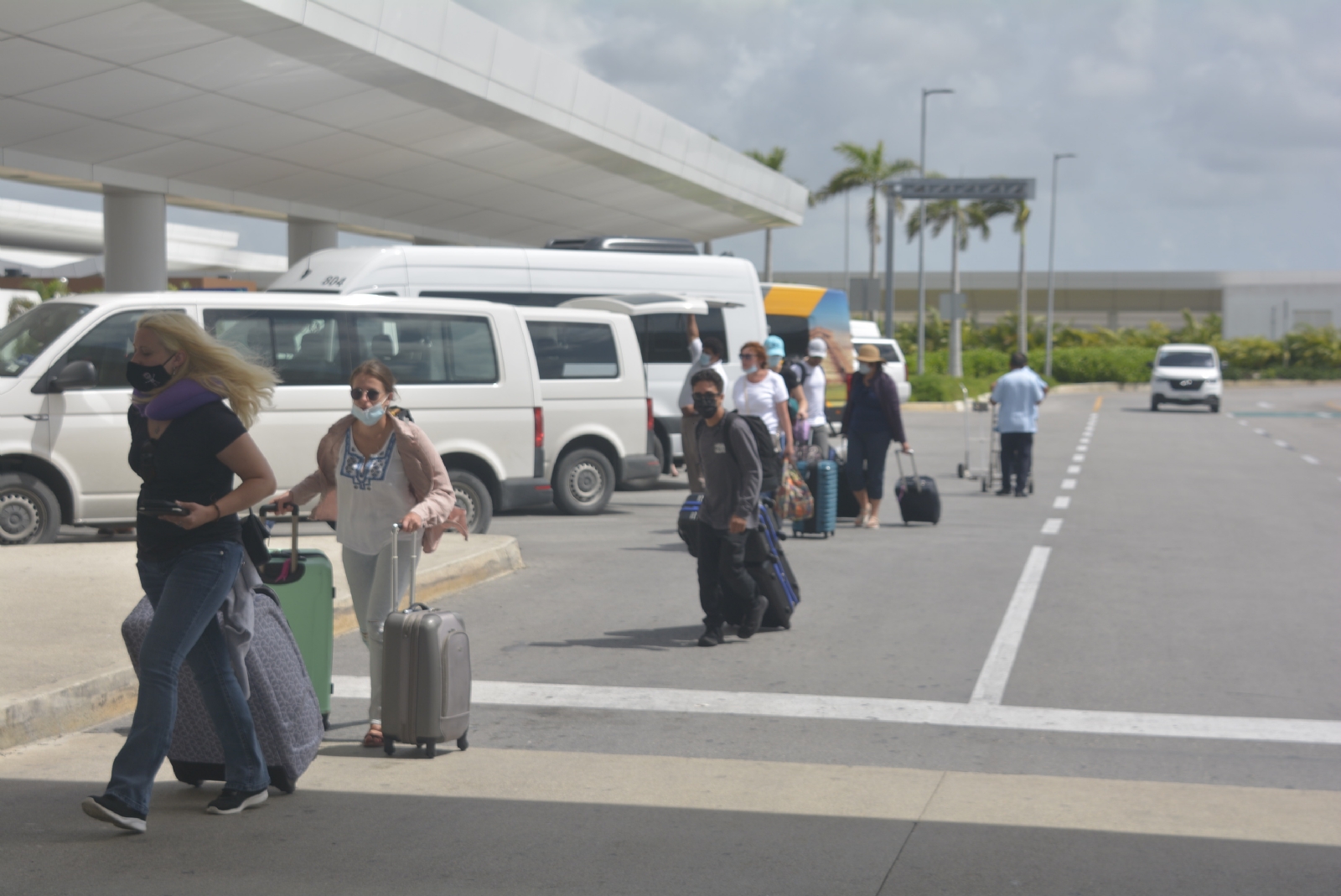 AFAC reduce vuelos desde Venezuela por turistas que se quedan ilegalmente en Cancún