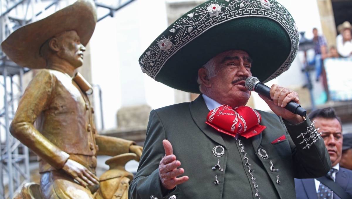 Vicente Fernández "ya se despidió de su familia", aseguran