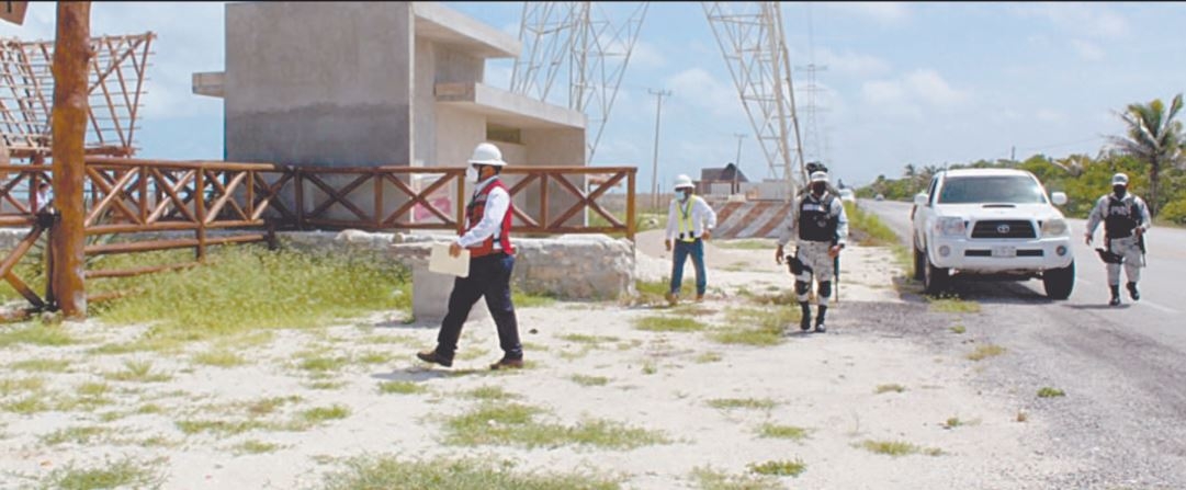 CFE notifica a más de 30 palapas clausuradas el pago de derecho de vía en Campeche