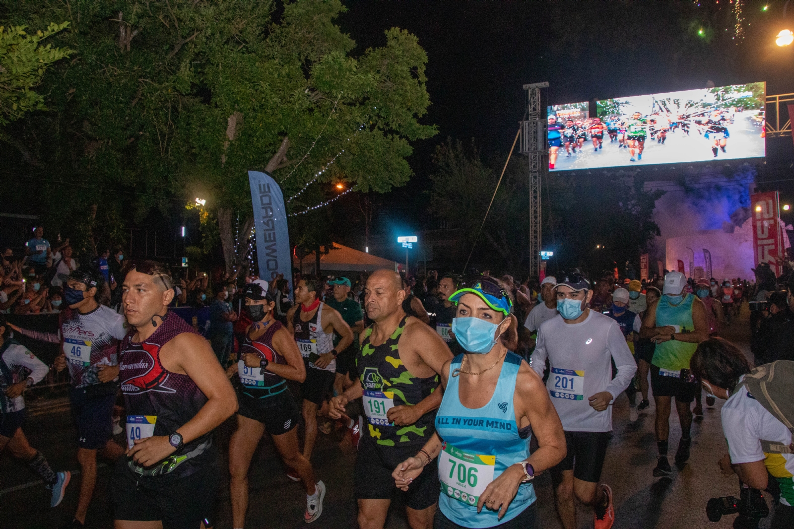 Maratón de Mérida concentró a más de mil corredores pese al alza de casos de COVID-19