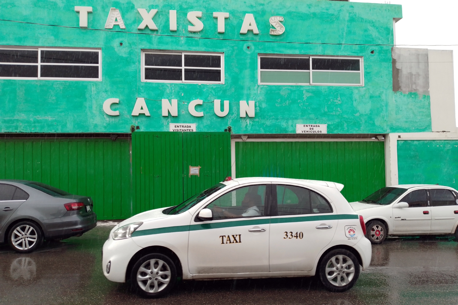 Siete de cada 10 taxistas de Cancún tienen COVID, asegura sindicato