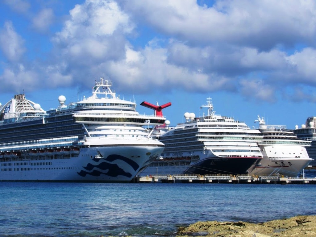 Navieras optan por reprogramar arribo de cruceros a Cozumel para evitar cancelaciones