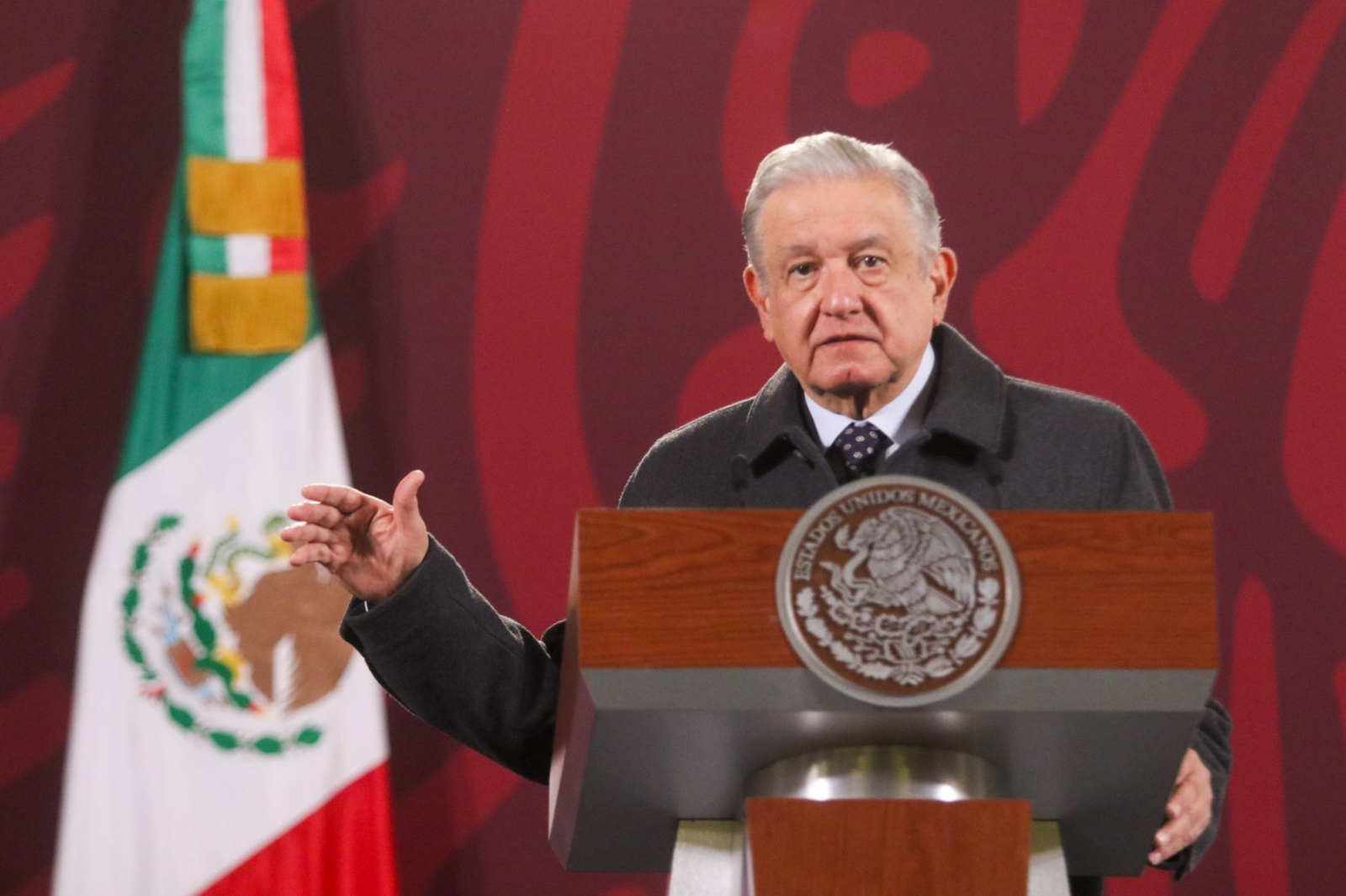 AMLO designa cónsules y embajadores de México; Salmerón y Pavlovich, entre los nombramientos