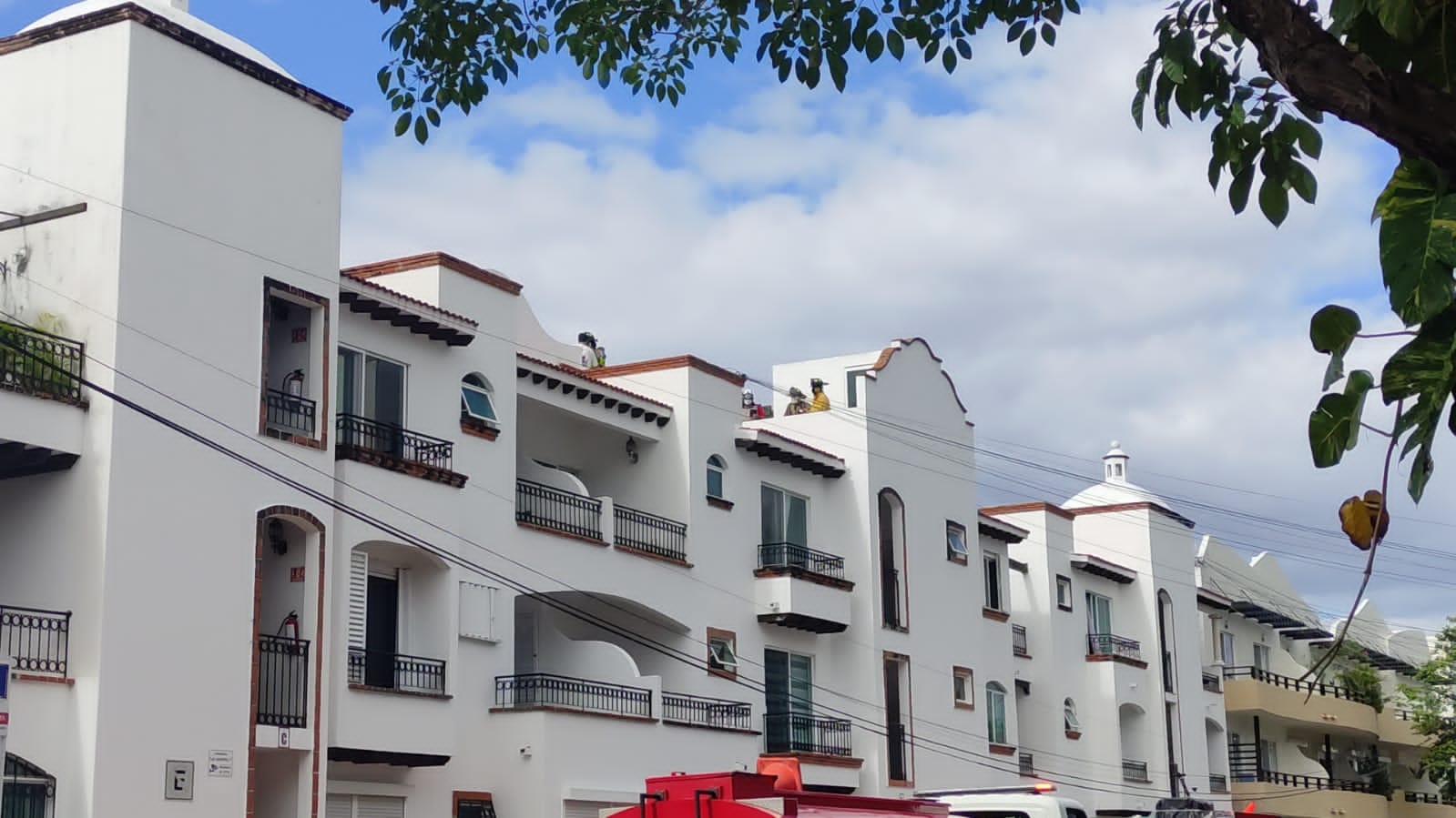 Explosión de bomba de agua genera pánico en una vivienda en Playa del Carmen