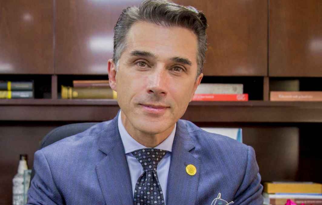 Sergio Mayer es nombrado Líder Latino 2023 en la Cámara de Diputados