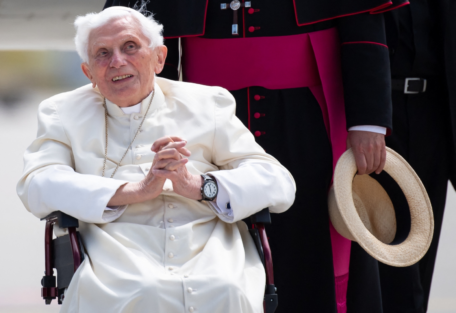 Benedicto XVI: Así fue el accidente que sufrió en su primera y única visita a México