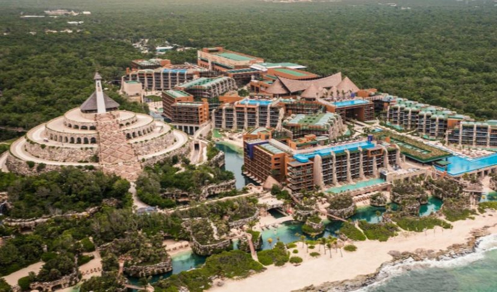 Revelan detalles sobre las investigaciones de la balacera en el hotel Xcaret en Quintana Roo