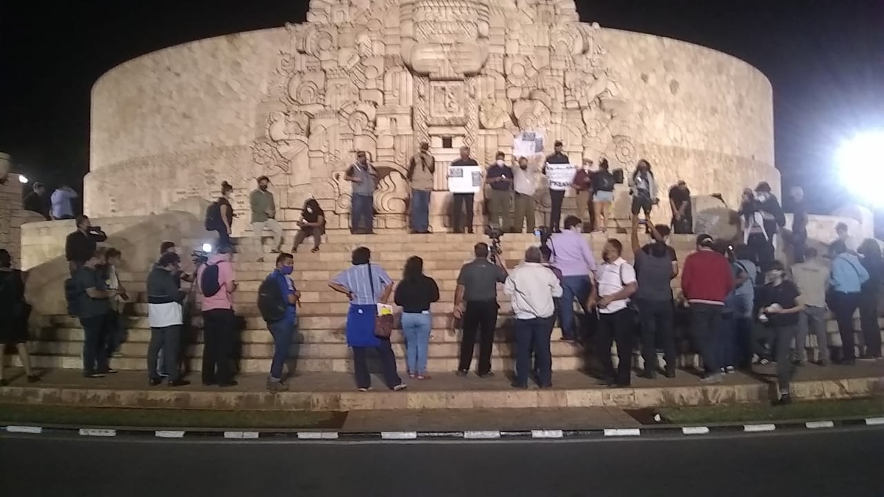 Periodistas yucatecos se suman a protestas por asesinatos en contra del gremio: VIDEO