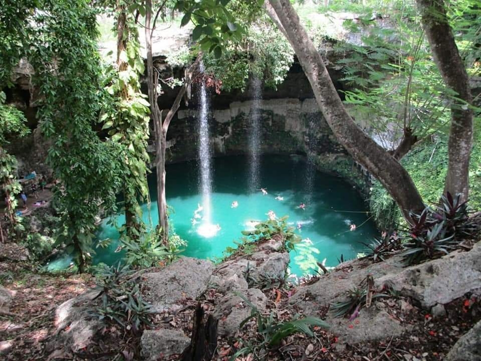 Cenotes de Yucatán, en peligro por falta de educación ambiental