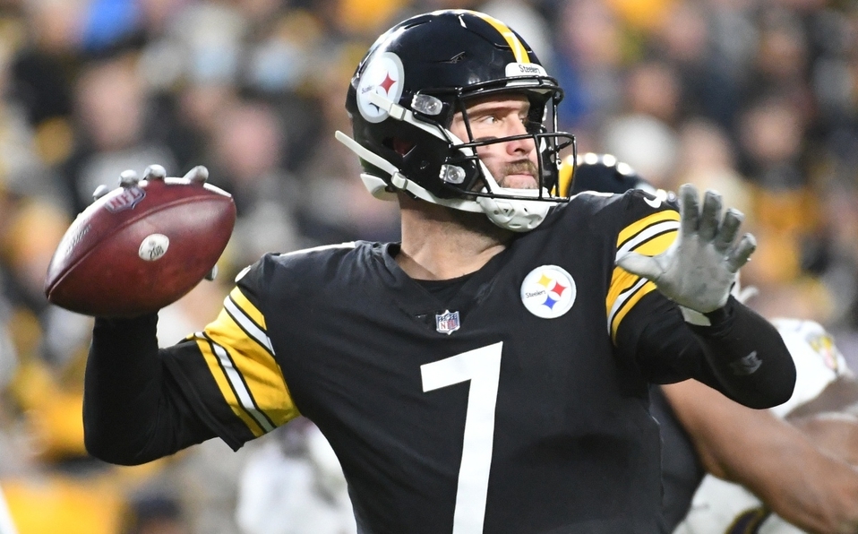 Ben Roethlisberger, quarterback de los Pittsburgh Steelers, anuncia su retiro de la NFL